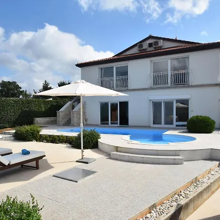 Vila Luxurious In Lavanda In With Private Pool