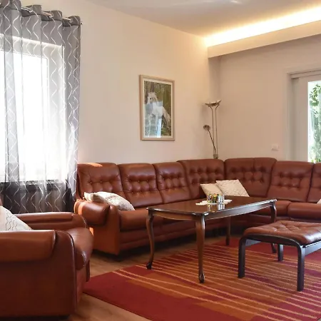 Βίλα Luxurious In Lavanda In With Private Pool Kanfanar
